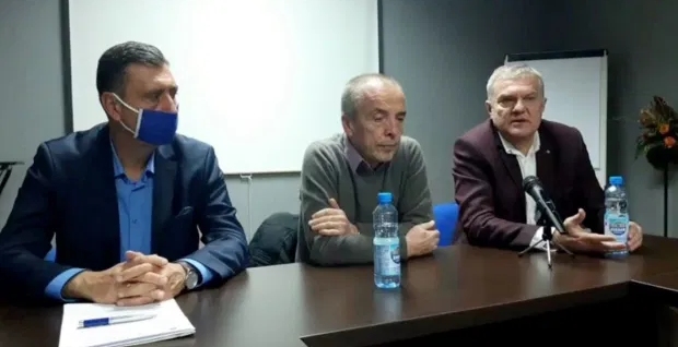Доц. Мангъров пак ги размаза: Щамът на Торбалан умря и се появи този на Баба Яга (ВИДЕО)