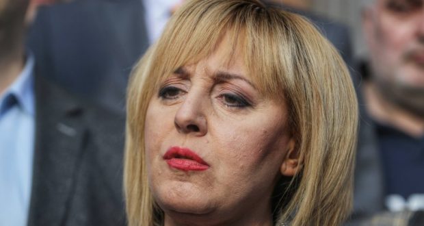 Хванаха Мая Манолова в крачка! Бъдещата депутатка с пазар за над 7 бона и без маска в магазина(СНИМКА)