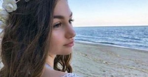 Крисия Тодорова порасна, шашна с тяло по бански (Вижте детето-чудо на 16 – Фото)
