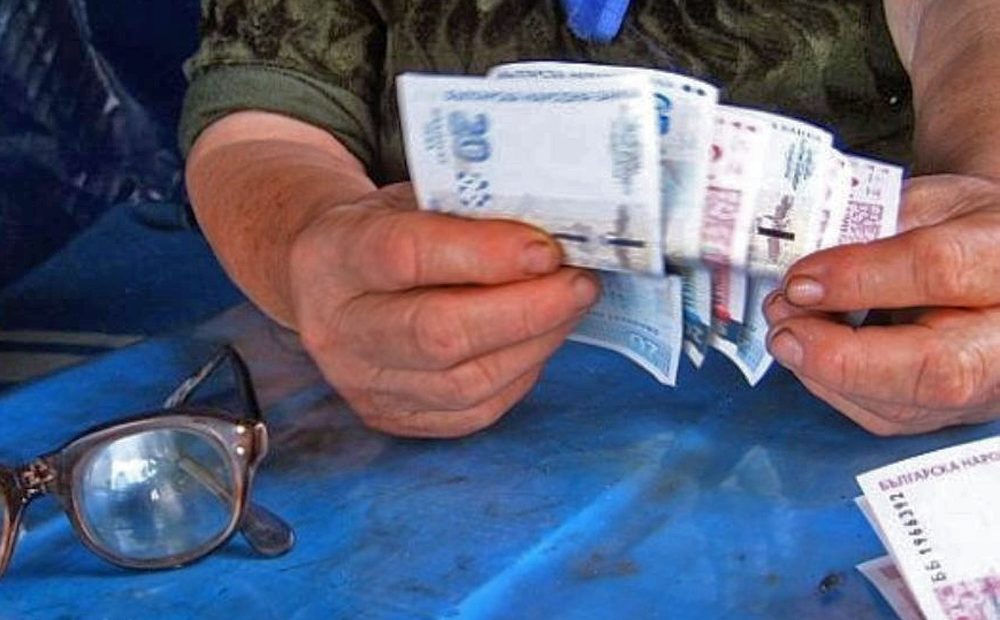 Служебното правителство изкара условията за получаване на допълните 120 лева към пенсиите