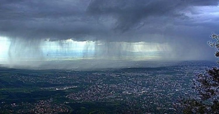 Аларма, стихия нахлува в България до часове