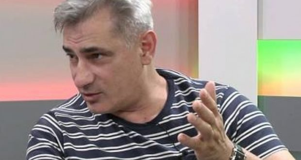 Христо Гърбов разкъса Борисов: Защо няма съд и присъда за полуграмотната мутра, която ни размахва среден пръст?