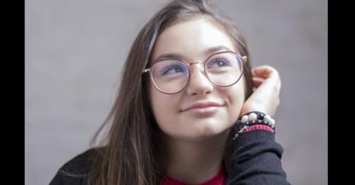 17-годишната Крисия кифлее в Инстаграм – вече е истинска жена! (Снимки):