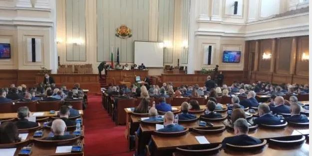 Депутатите се поправиха! Ще има радост за пенсионерите