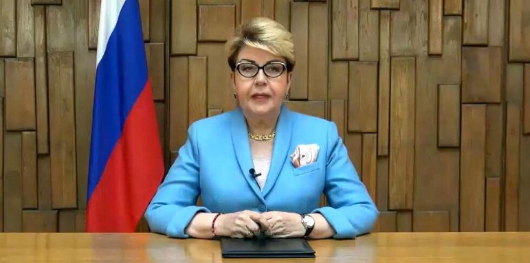 Митрофанова посочи с пръст кой командва България и Петков