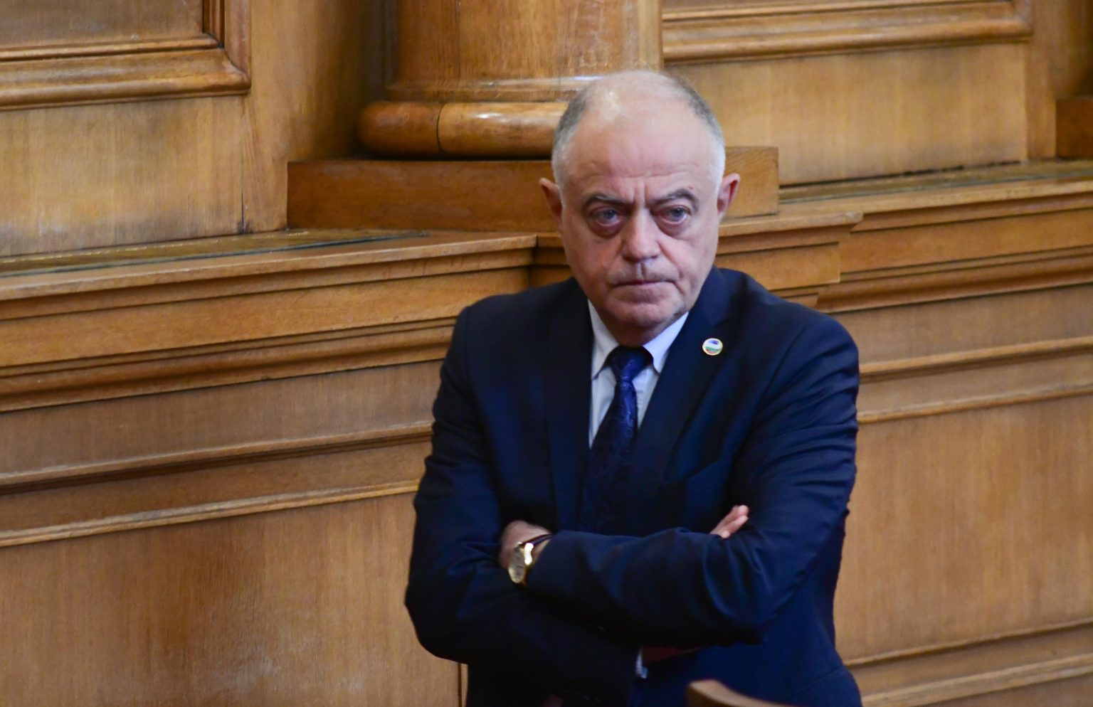 Бареков: Видях хлебарката Атанасов на улицата! Настъпих го по главата, още е на подметката ми