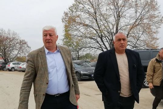 Интересно: Бойко обеща нова работа на кмета Здравко Димитров! Иван Тотев го няма никакъв