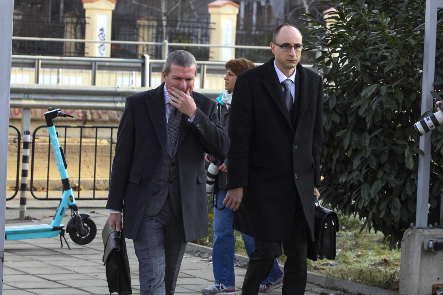 Съдийката на делото „Петков срещу Бойко“ отказа отвод: Какво като съм приятел с адвоката на Кирил?