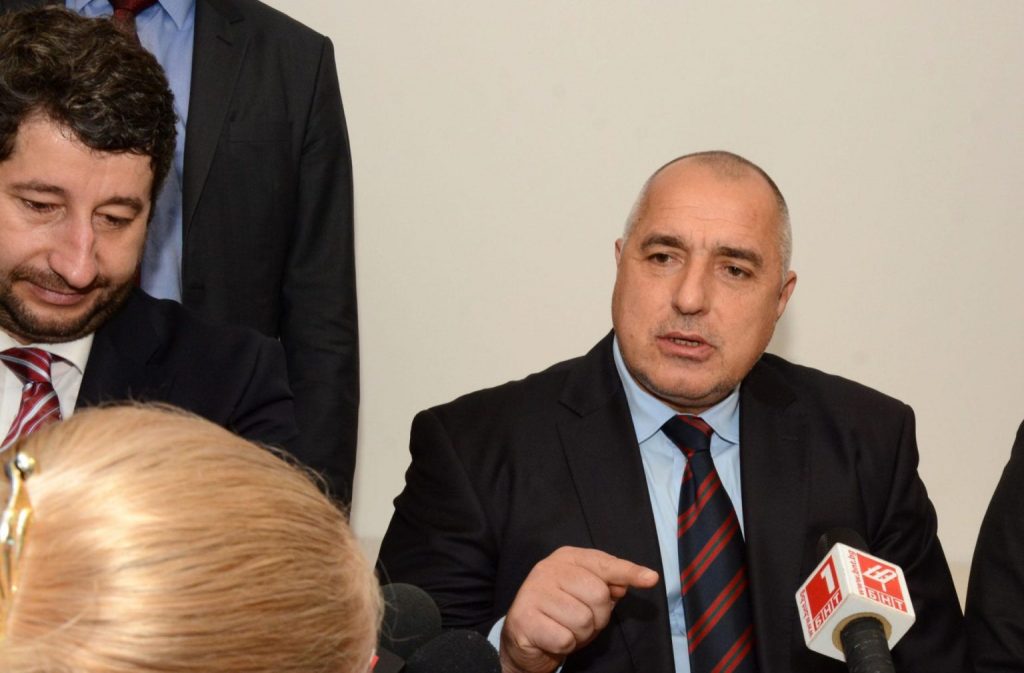 Коларова: Правителство без ГЕРБ не може! Борисов прави това, което е най-добре
