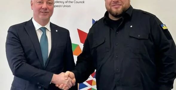 Росен Желязков увери украинския си колега: България подкрепя категорично Украйна